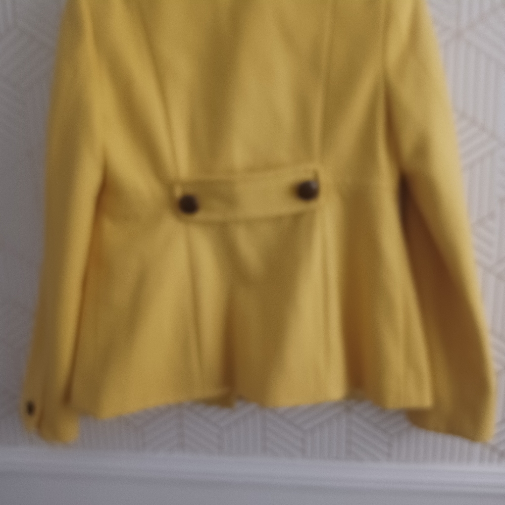 Coat - Picture 2 of 4